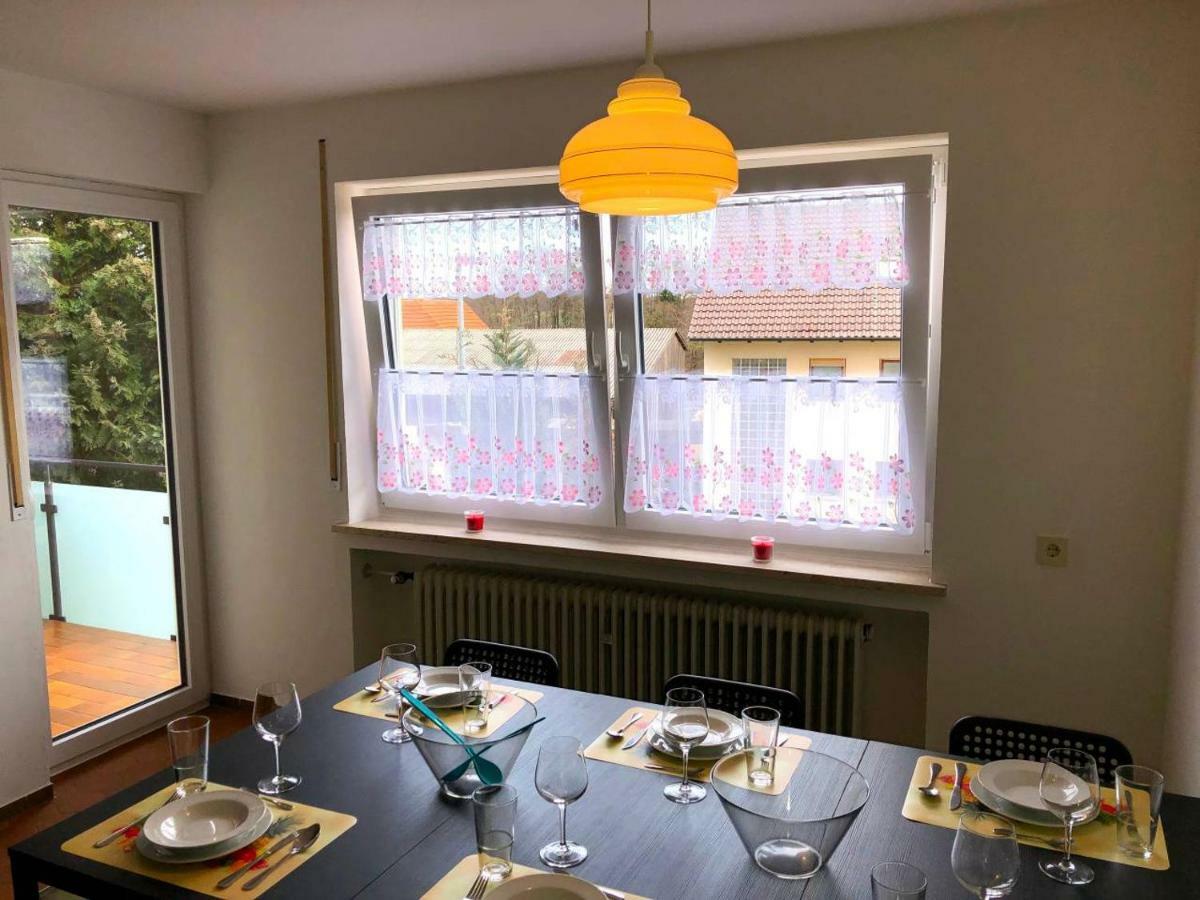Ferienwohnungen / Ferienhaus Adelsried エクステリア 写真