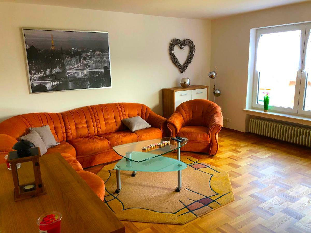 Ferienwohnungen / Ferienhaus Adelsried エクステリア 写真
